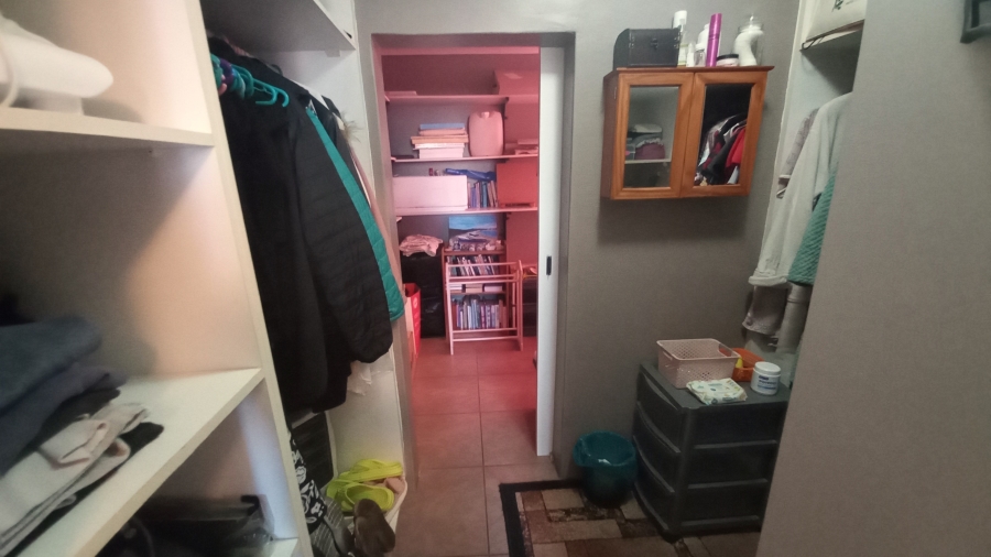 3 Bedroom Property for Sale in Vredenburg Western Cape